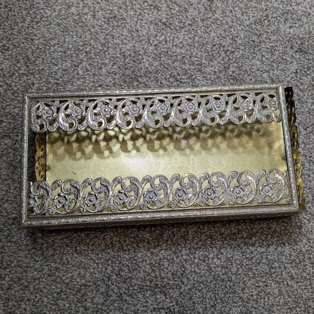 Vintage Gold w White Floral Paisley Filigree Vanity Tissue Holder